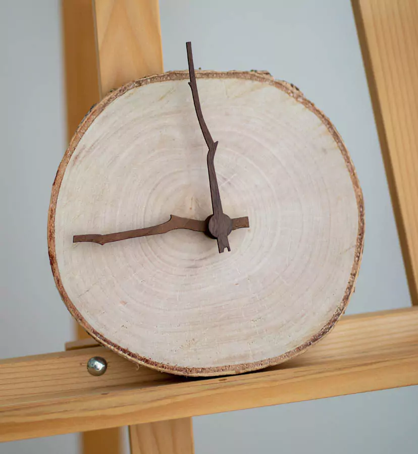 simple-wood-clock