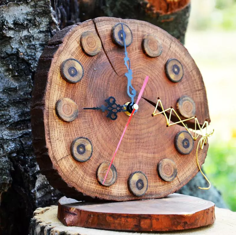 as-if-broken-clock-wooden